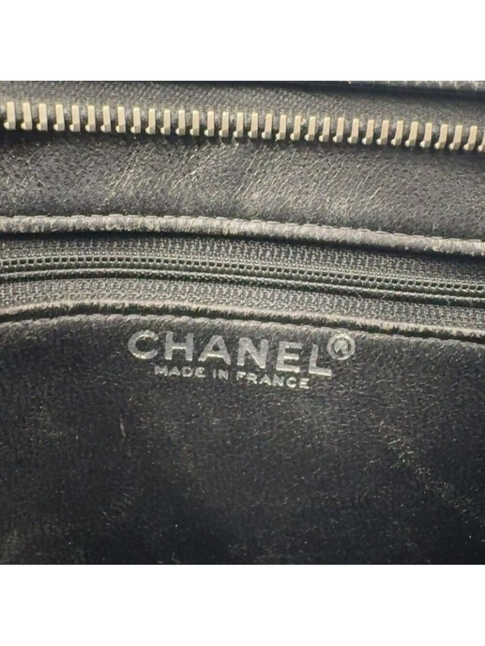 Chanel CC Logo Reprint Caviar Leather Black Tote Gold - Picture 4 of 15